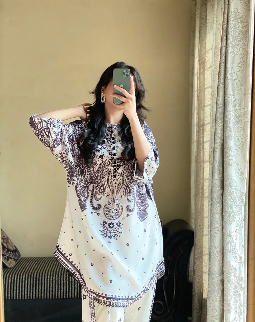 2 pcs women's stiched printed shirt and trouser